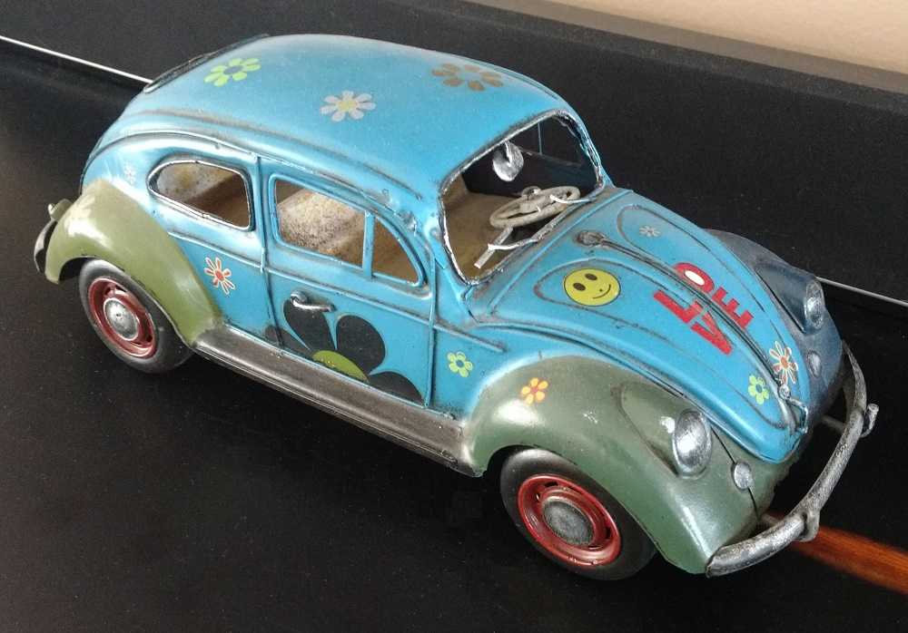 Old
                  VW LOVE Bug - Samstag Sales