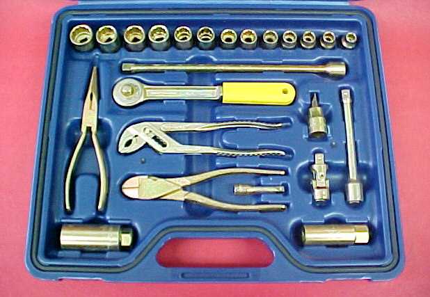 GreatNeck 125 Piece Marine Tool Set, Versatile Boat Tool Kit, Water Re –  Electronix Express